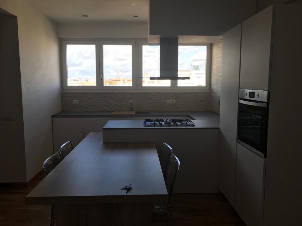 Apartament Madd House Bis Rzym Zewnętrze zdjęcie
